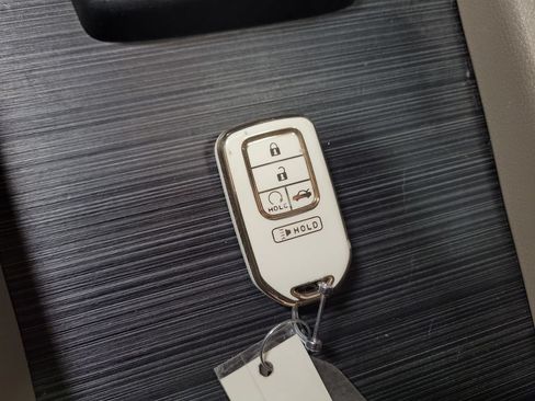 Used 2019 Honda Pilot Touring image 20