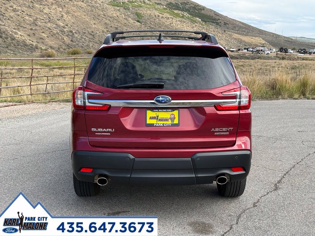 Used 2024 Subaru Ascent Limited w/ Technology Package AWD/4WD image 4