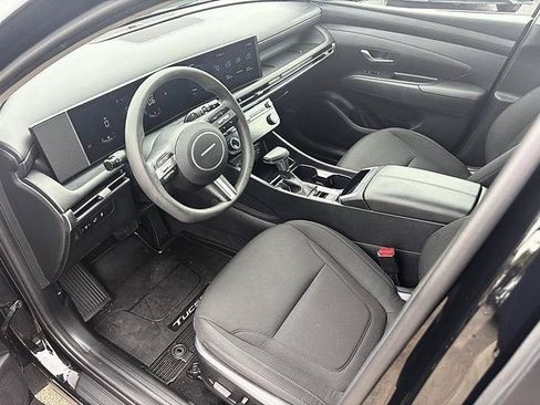 Used 2025 Hyundai Tucson SEL FWD image 14