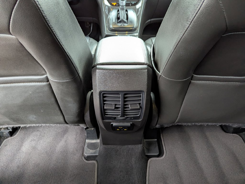 Used 2015 Ford Escape Titanium AWD/4WD image 39