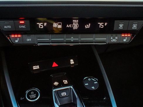 Used 2023 Audi Q4 e-tron Premium Plus w/ Premium Plus image 23