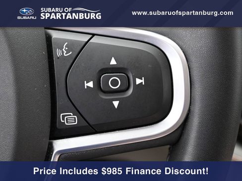 Used 2022 Volvo XC60 B5 Momentum image 15