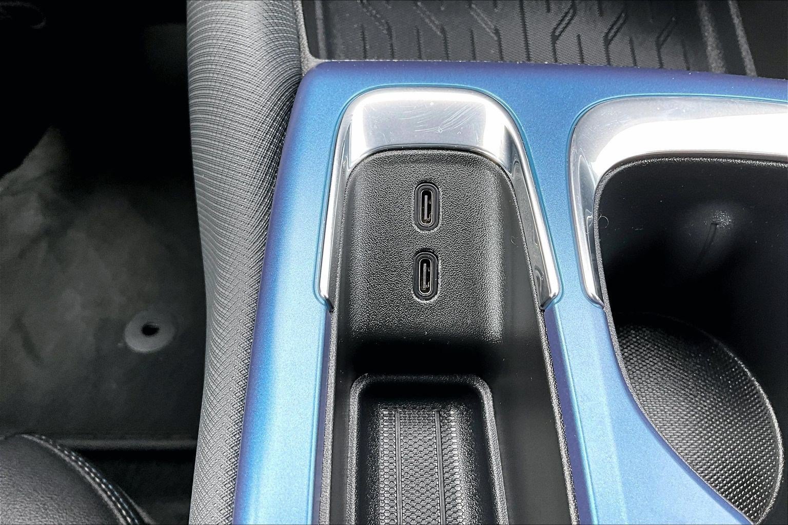 Used 2025 Chevrolet Equinox EV LT w/ Convenience Package FWD image 27