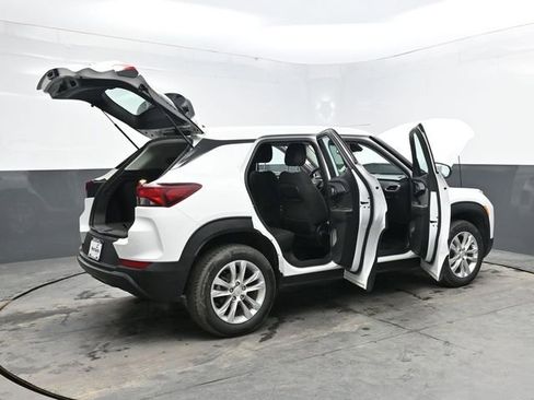 Used 2023 Chevrolet TrailBlazer LS AWD/4WD image 58