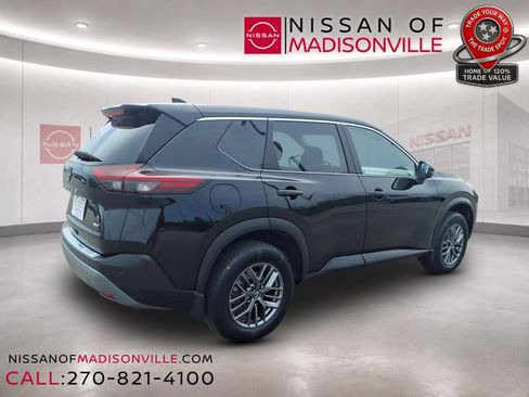 Used 2022 Nissan Rogue S AWD/4WD image 2