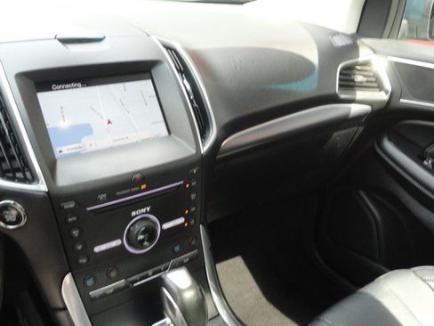 Used 2016 Ford Edge Titanium w/ Equipment Group 302A AWD/4WD image 9