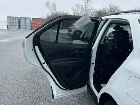 Certified 2023 Chevrolet Equinox LT image 30