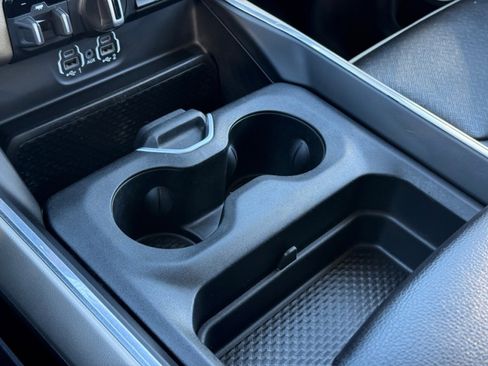 Used 2022 RAM 1500 Laramie image 30