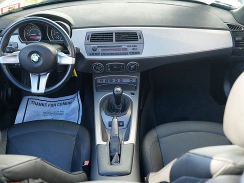 Used 2003 BMW Z4 2.5i image 28