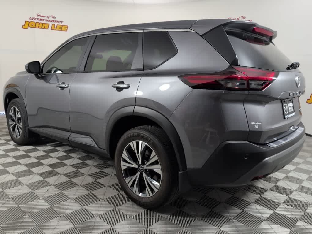 Used 2023 Nissan Rogue SV FWD image 3