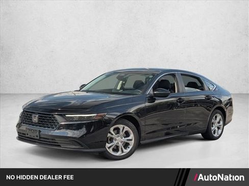 Used 2025 Honda Accord LX image 1