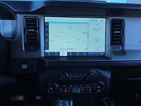 Used 2021 Ford Bronco Outer Banks w/ Sasquatch Package image 22