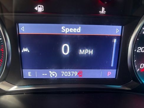 Used 2023 Chevrolet Traverse LT image 28