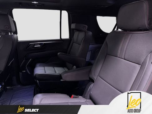 Used 2026 Chevrolet Suburban RST w/ Comfort Package AWD/4WD image 26