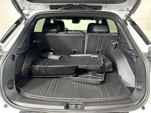 Used 2024 Chevrolet Equinox EV LT image 26