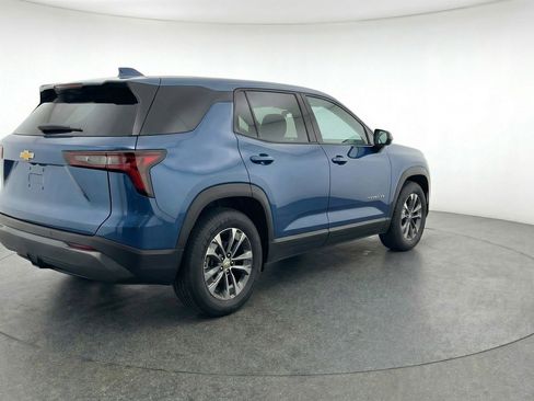 Used 2025 Chevrolet Equinox LT FWD image 9