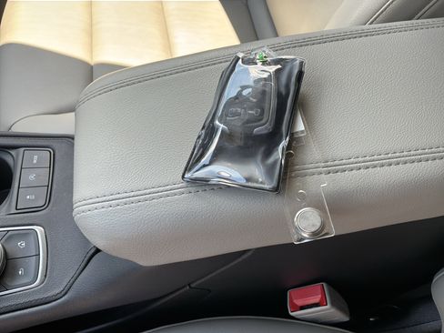 Used 2019 Cadillac XT4 Luxury FWD image 35