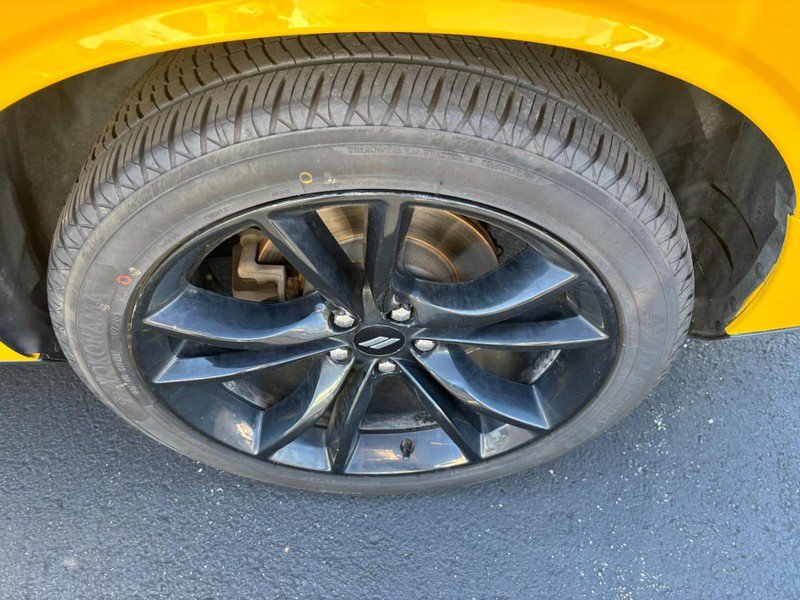 Used 2017 Dodge Challenger SXT Plus RWD image 8