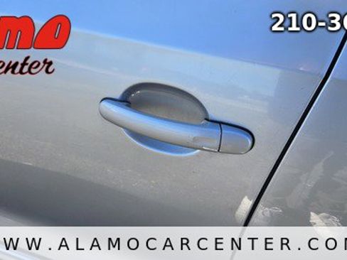 Used 2012 Volkswagen Jetta SEL image 11