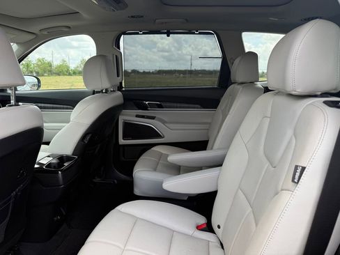 Certified 2023 Kia Telluride SX FWD image 11