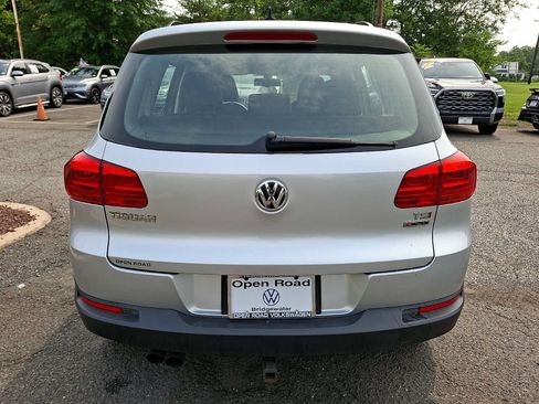 Used 2017 Volkswagen Tiguan S AWD/4WD image 5