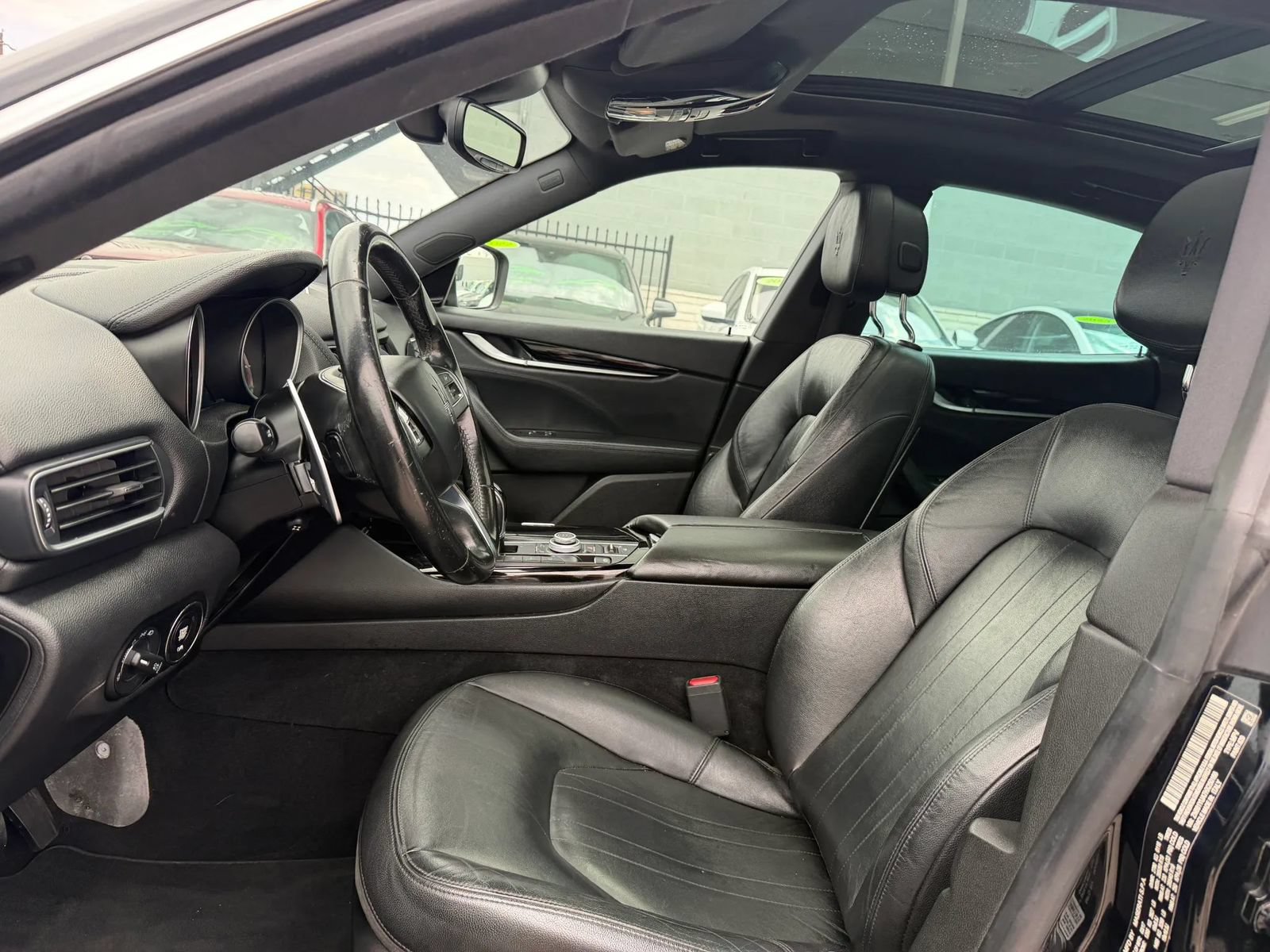 Used 2017 Maserati Levante S AWD/4WD image 10