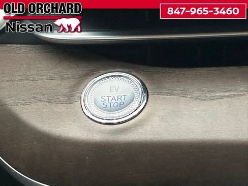 Used 2024 Genesis G80 image 17