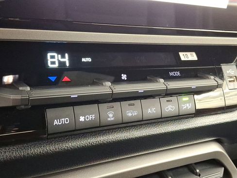 Certified 2026 Toyota Tundra SR5 image 19