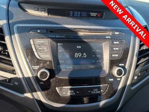 Used 2015 Hyundai Elantra SE w/ Option Group 02 image 12