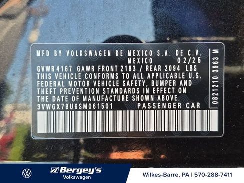 Certified 2025 Volkswagen Jetta SEL FWD image 31
