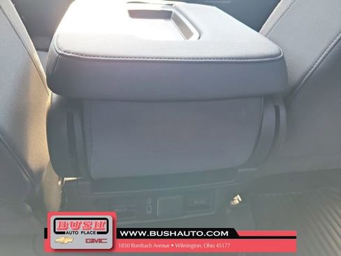 Used 2025 Chevrolet Silverado 2500 LT w/ Convenience Package AWD/4WD image 12
