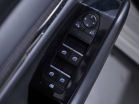 Used 2023 MAZDA MAZDA3 s image 17