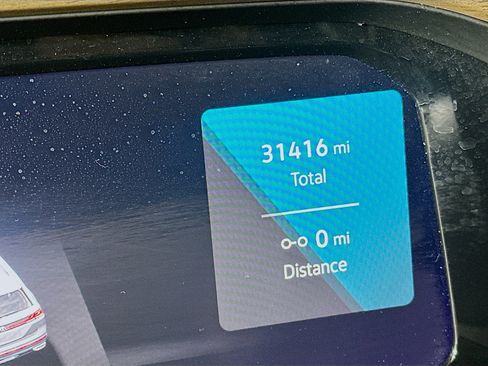 Used 2025 Volkswagen Atlas SE image 19