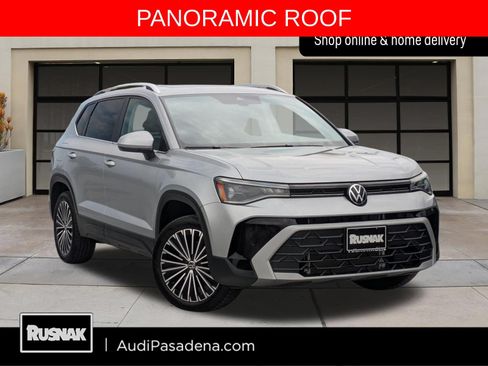 Used 2025 Volkswagen Taos SE w/ Panoramic Sunroof Package FWD image 1