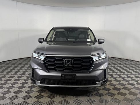 Used 2025 Honda Pilot EX-L image 4