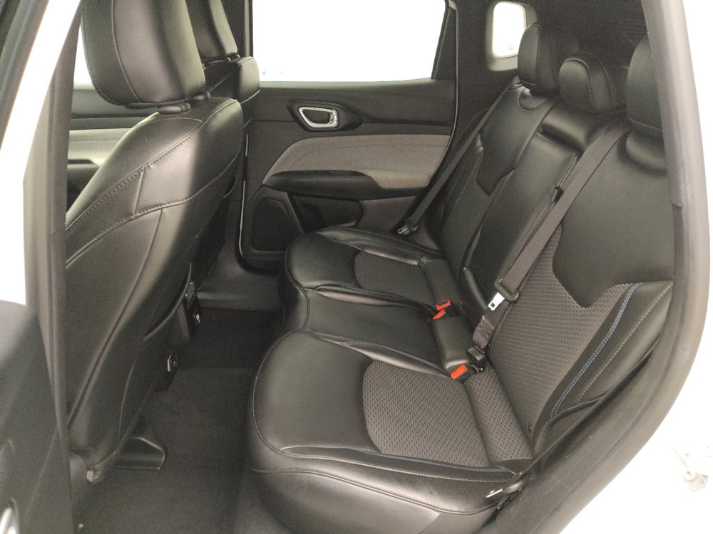 Used 2023 Jeep Compass Latitude AWD/4WD image 18