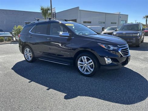Used 2020 Chevrolet Equinox Premier image 2