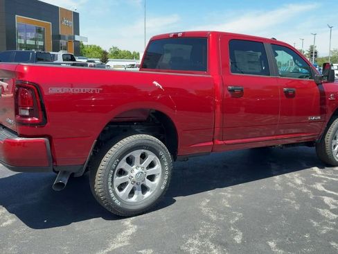New 2026 RAM 2500 Big Horn AWD/4WD image 7