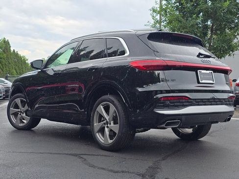 Certified 2025 Audi Q5 Premium w/ Premium Plus AWD/4WD image 15