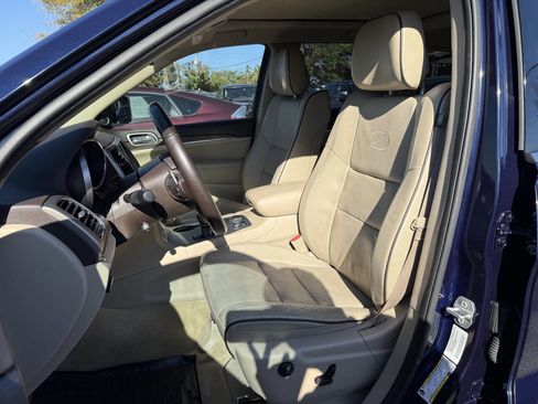 Used 2015 Jeep Grand Cherokee Overland image 8