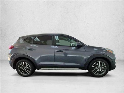Used 2021 Hyundai Tucson SEL FWD image 4