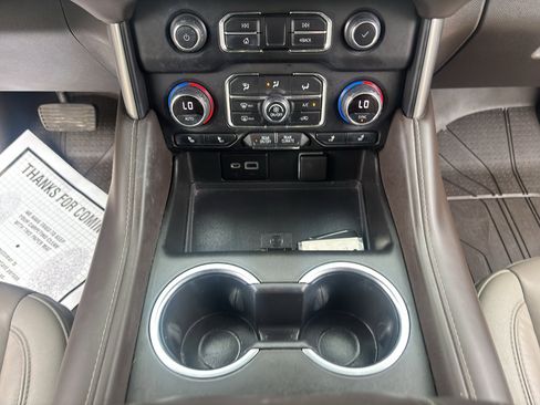 Used 2021 Chevrolet Tahoe LT image 23