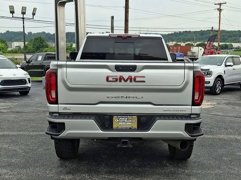 Used 2022 GMC Sierra 2500 Denali w/ Denali Ultimate Package AWD/4WD image 3