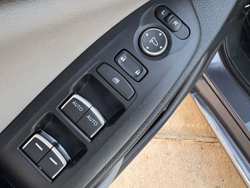 Certified 2020 Honda Accord Touring image 12