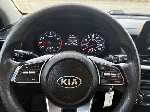 Used 2021 Kia Forte LXS FWD image 33