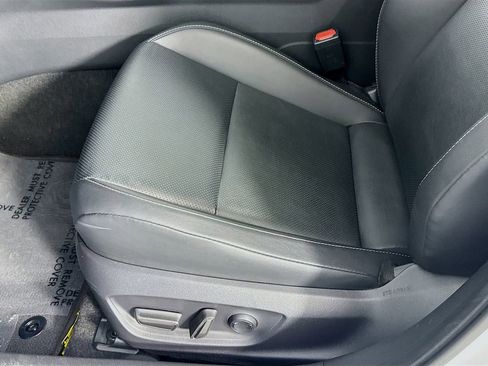 Used 2024 Toyota Prius Limited image 26