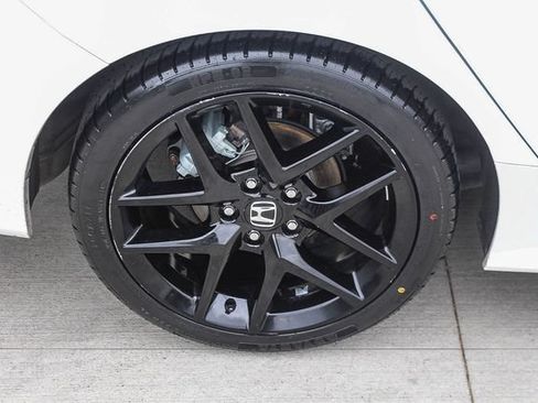 Used 2022 Honda Civic Sport image 11