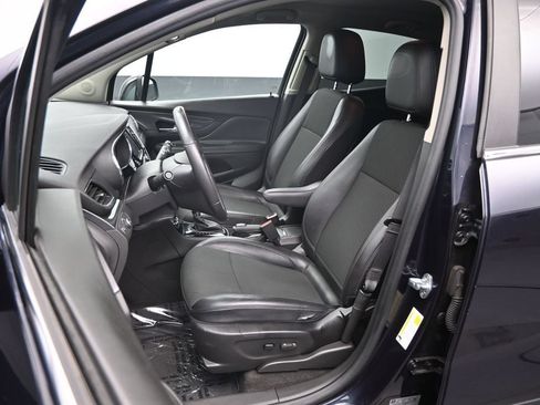Used 2021 Buick Encore Preferred AWD/4WD image 20