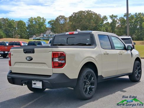 New 2025 Ford Maverick Lariat w/ Black Appearance Package image 5