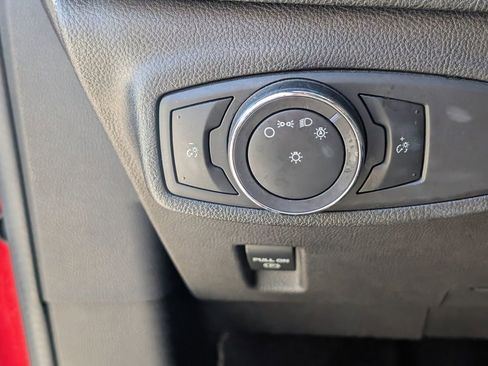 Used 2015 Lincoln MKC FWD image 27